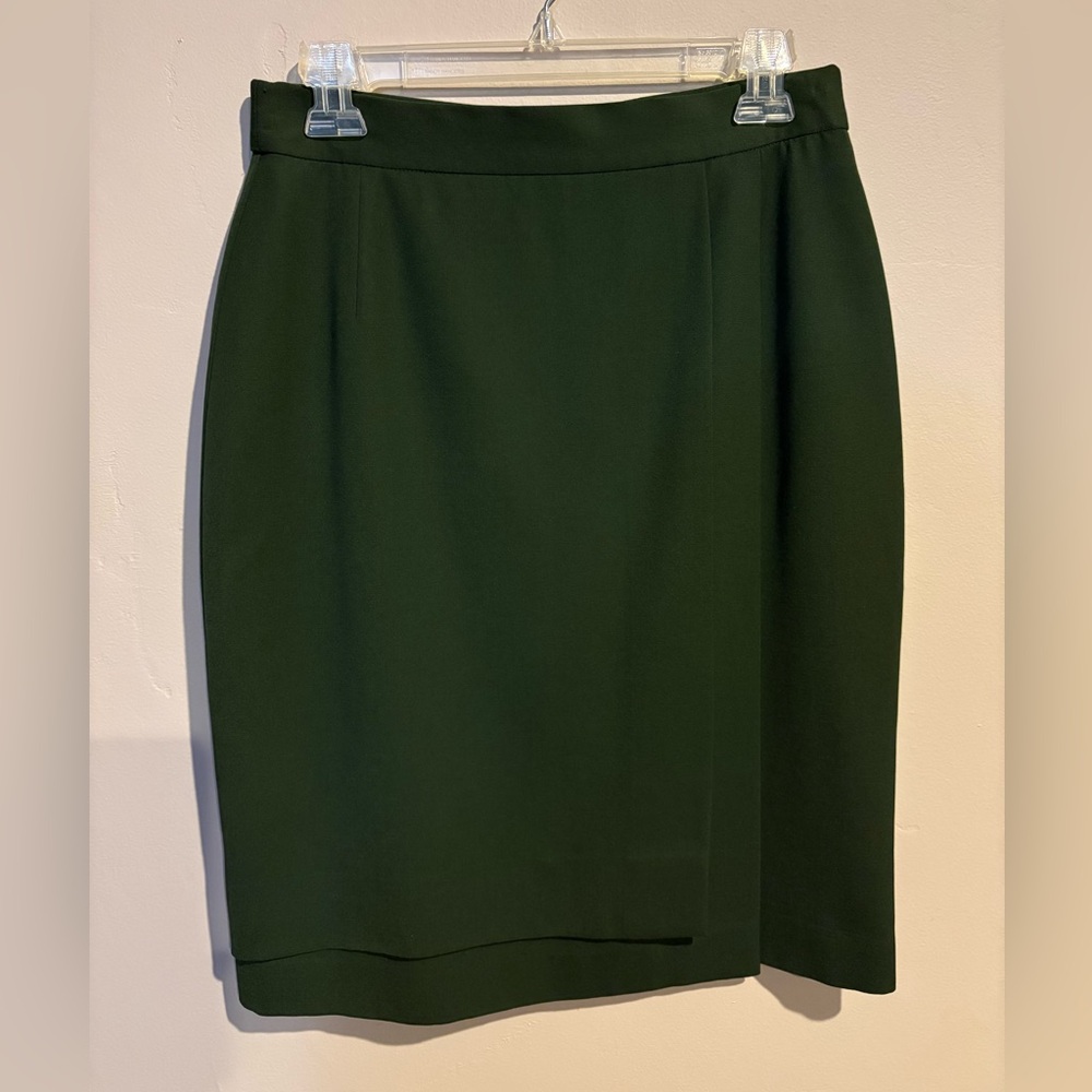 EUC ESCADA pencil skirt.EU 38